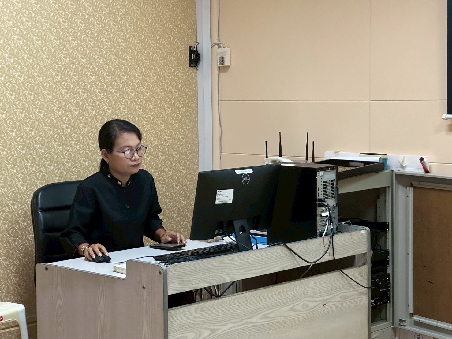 title - การประชุมการรายงานผลระบบติดตามผลการดำเนินงานและผลการเบิกจ่ายงบประมาณ (ALRO Tracking System) และชี้แจงการรายงานผลตัวชี้วัดของโครงการ/กิจกรรมประจำปีงบประมาณ พ.ศ. 2569